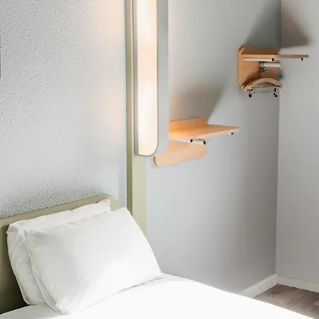 Ibis Budget Dives Sur Mer Отель