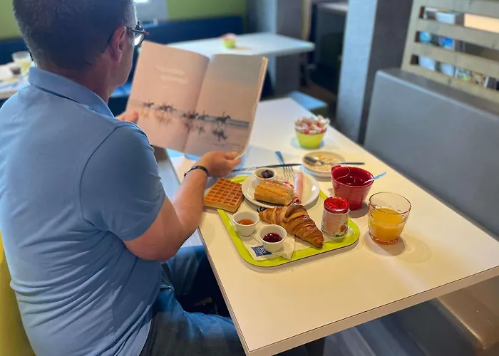 Ibis Budget Dives Sur Mer Hotel