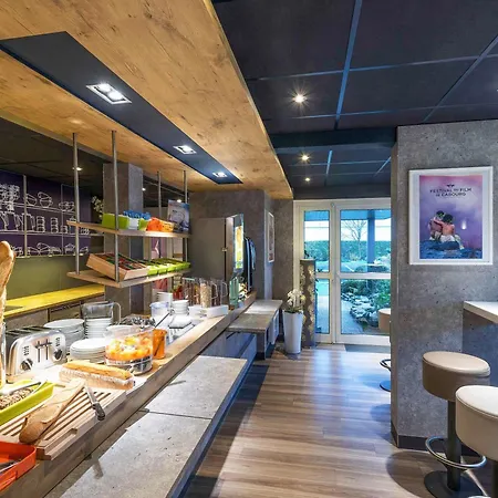 Ibis Budget Cabourg Sur 2*
