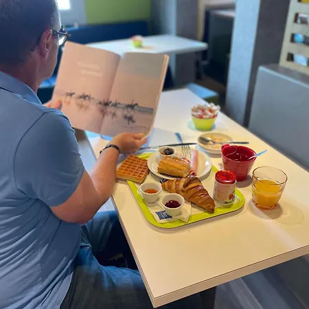 Ibis Budget Dives Sur Mer Hotel