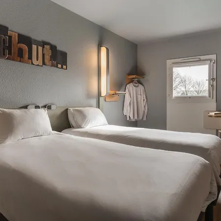 Ibis Budget Cabourg Sur فندق