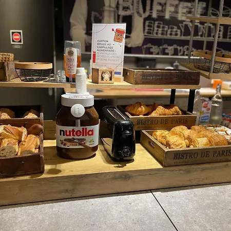 滨海迪沃宜必思快捷酒店 酒店